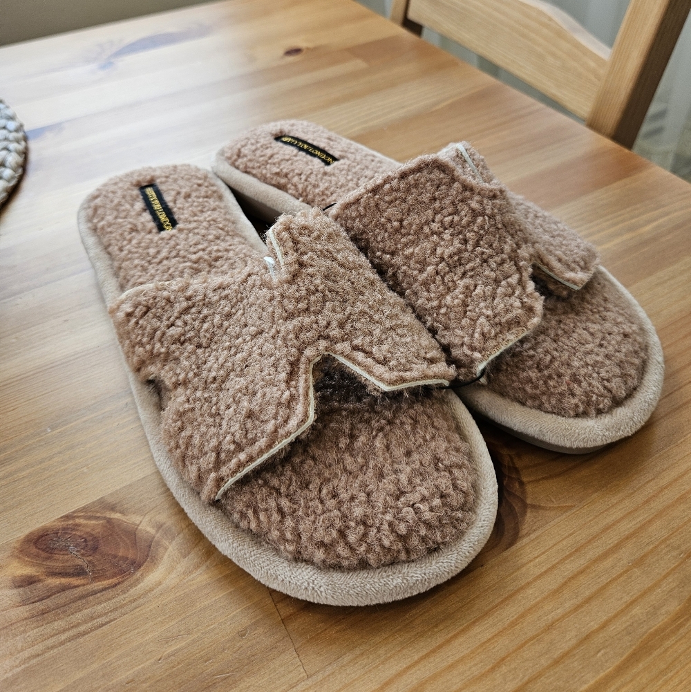 Pretty You London Slippers Hermes Design New! Size 8-9